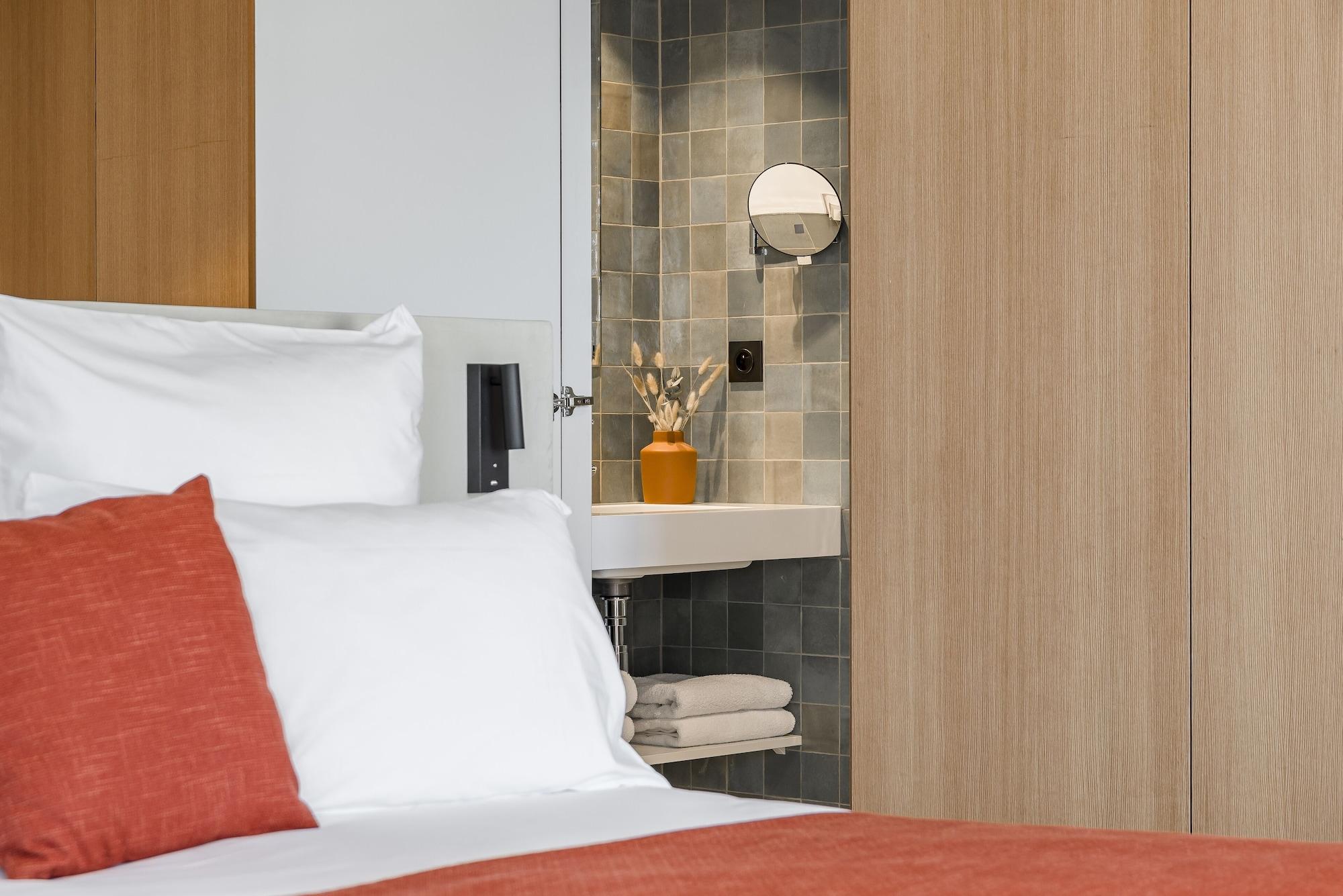 Les Elmes - Hotel, Spa & Plage Privee Банию-сюр-Мер Екстериор снимка